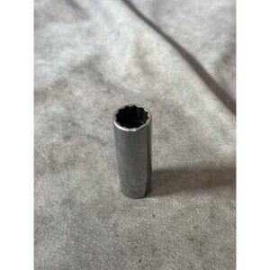 Snap-on tools 1/2" deep  12 point 1/4 drive socket STMD16  USA